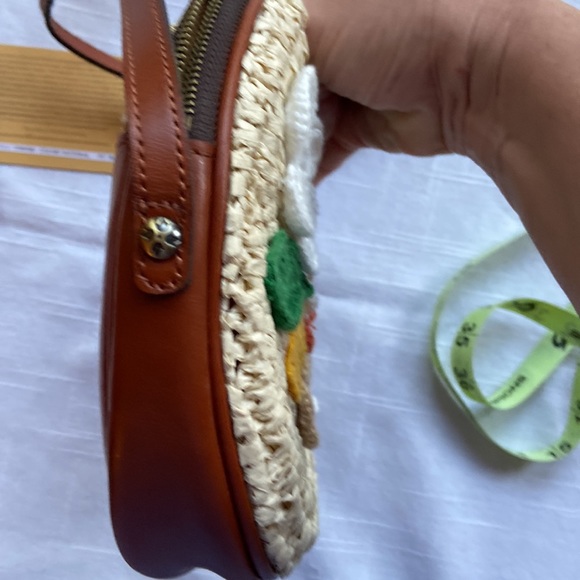 Patricia Nash Macramé Flower Canteen Crossbody Bag - Picture 10 of 12